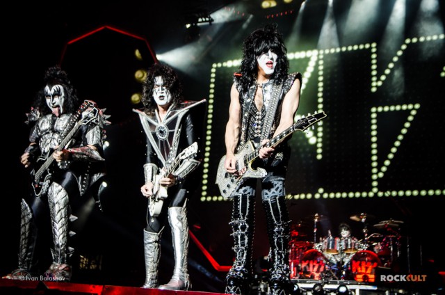 Kiss - Dynasty. История создания