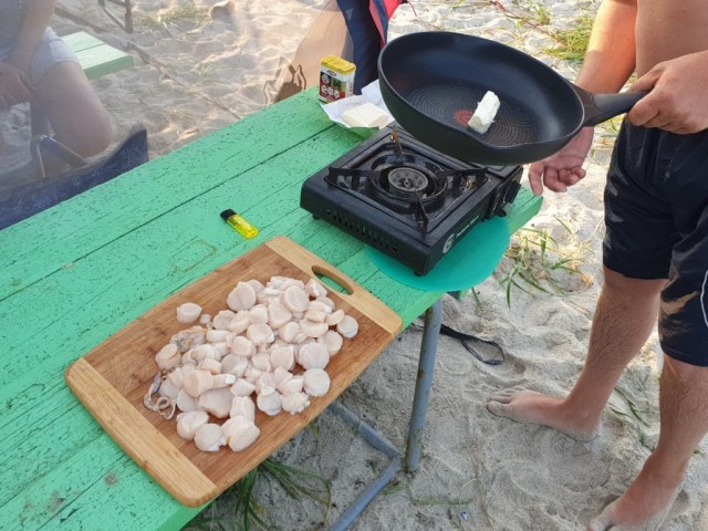 Яп привет, у Вас день, у нас ночь!