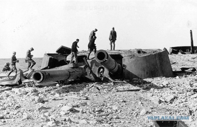 Орудия, от холостого залпа которых сносит крыши и выбивает стекла