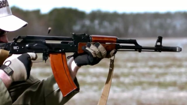 А вы знали почему магазины у автоматов Калашникова оранжевого цвета? Разбираемся подробно