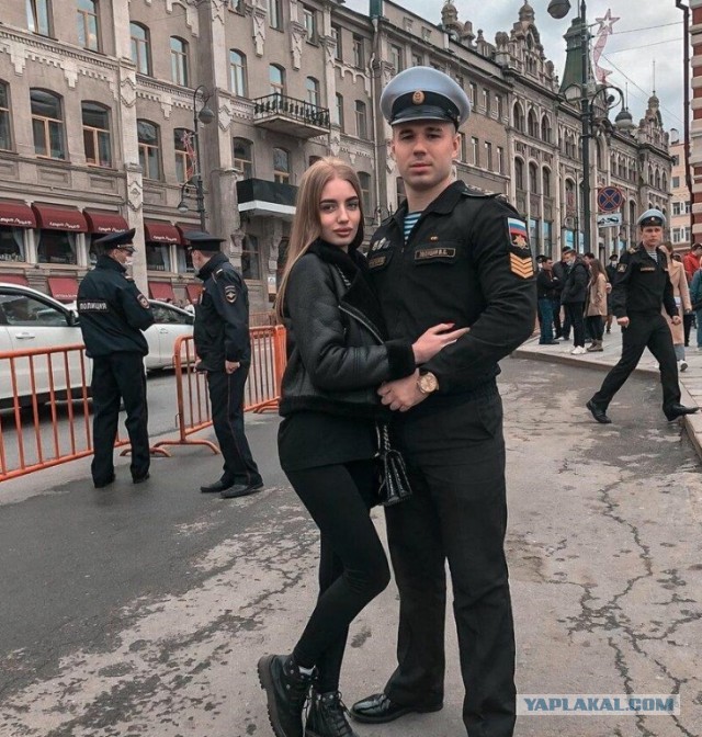 Во Владивостоке офицер морфлота женился на онлифанщице