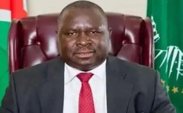 Адольф Гитлер сменил фамилию