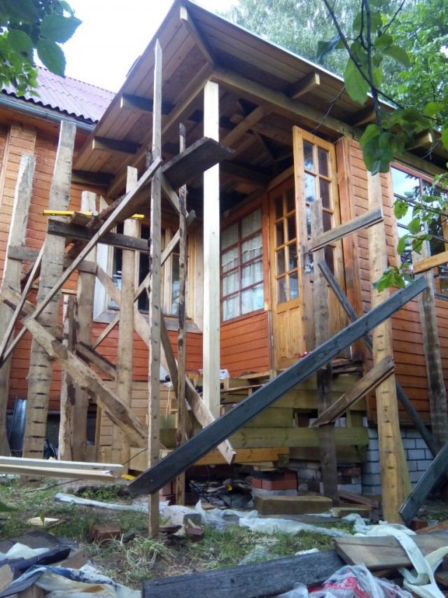 Крыша и крыльцо своими руками.