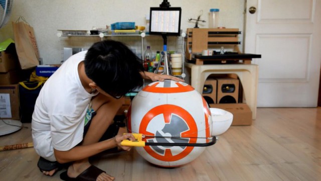 Филиппинский подросток собрал копию робота BB-8 из «Звездных войн»
