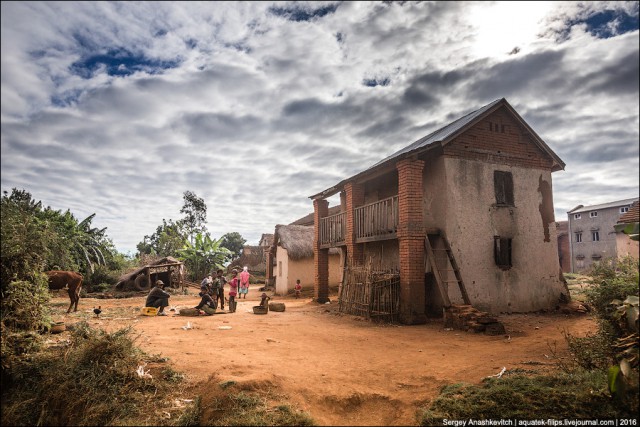Мадагаскар: Рублевка отдыхает!