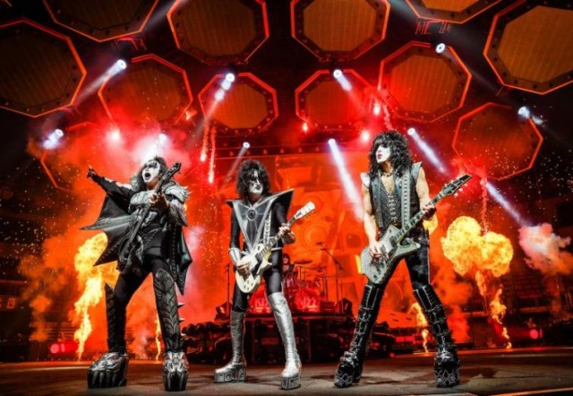 Rammstein подготовка стадиона к концерту