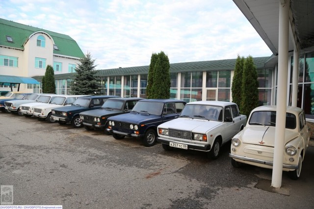 Суд арестовал более 90 автомобилей семьи Арашуковых