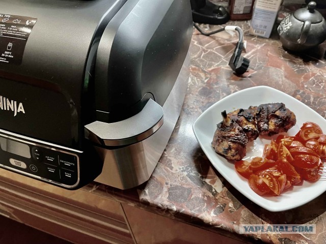 Кто чем на кухне орудует?