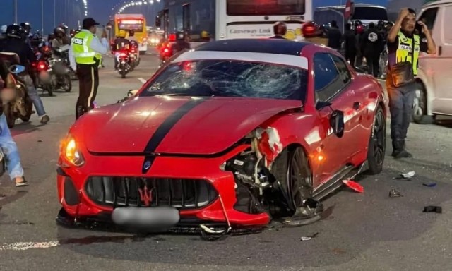 Мотобратья против водителя Maserati