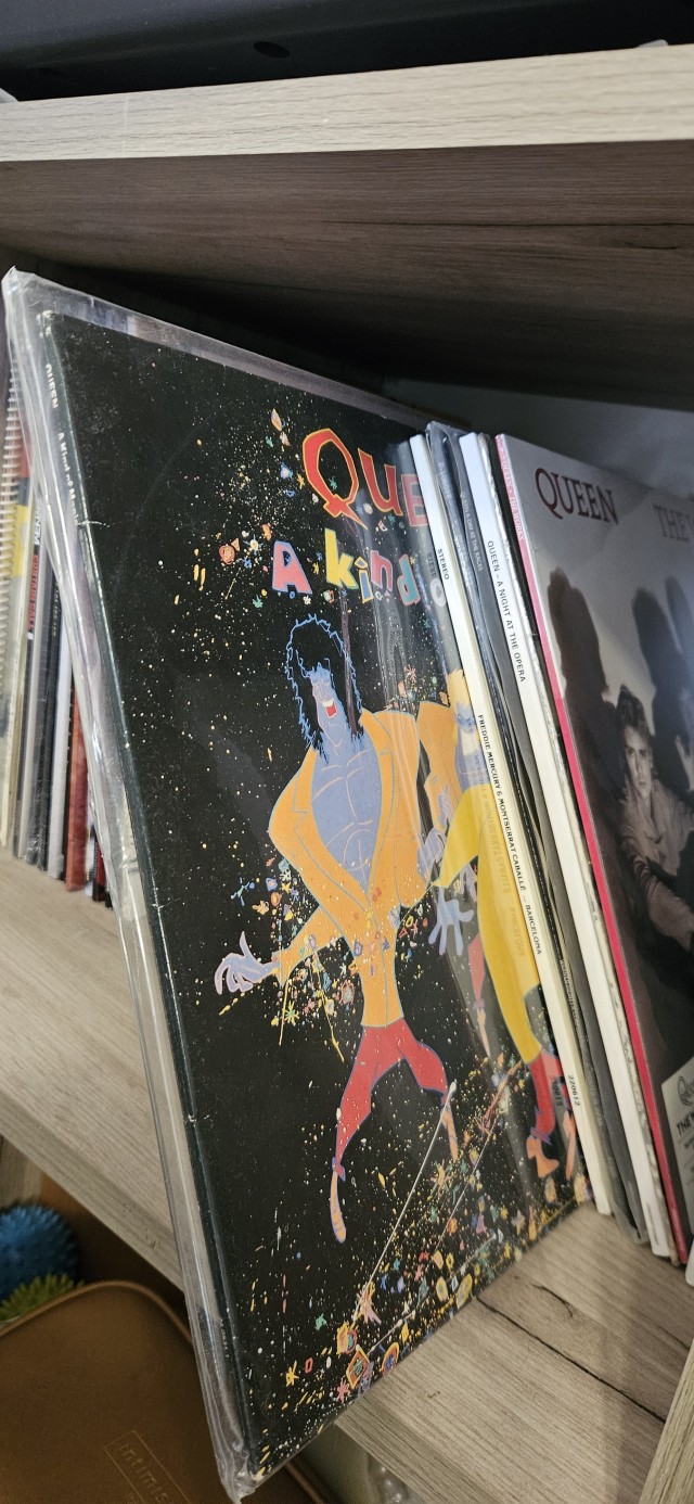 40 лет назад вышел двенадцатый студийный альбом рок-группы Queen «A Kind of Magic»