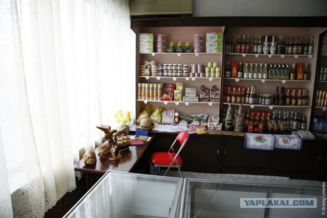 Контрабандные фотографии из Северной Кореи: Ким Чен Ын не одобряет!