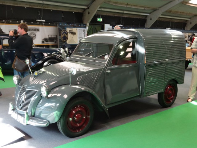 Музей Citroen, наглядная история легендарной марки автомобилей