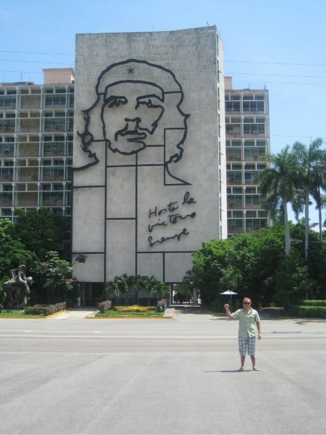 Эрнесто ЧЕ ГЕВАРА (14.6.1928 — 09.10.1967)