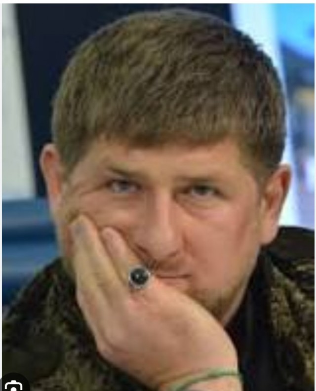 Что находится внутри Каабы?