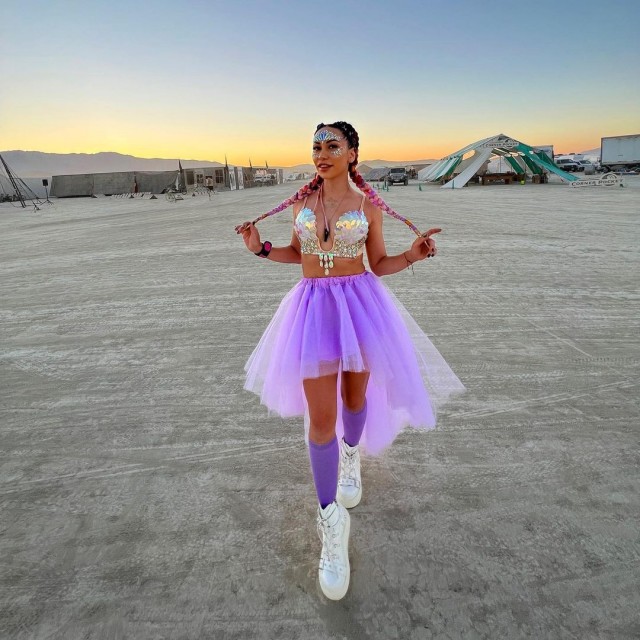 Девушки с фестиваля Burning Man-2023