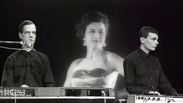 История песни  Kraftwerk - The Model