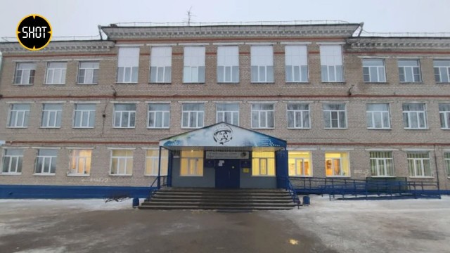 В Чебоксарах учительница начальных классов пыталась поджечь школу, в которой работает.