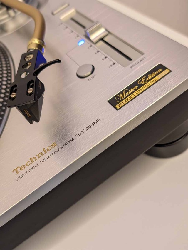 Technics отмечает 55-летие проигрывателя SL-1200 выпуском лимитированной серии.