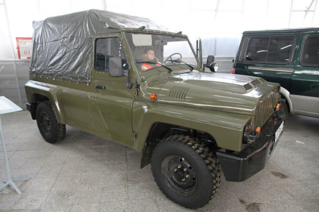 Игра на ЯПе: Угадай АВТО-8