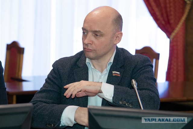 Вице-спикер новосибирского Заксобрания высказался против распространения интернета и предложил изъять у населения компьютеры