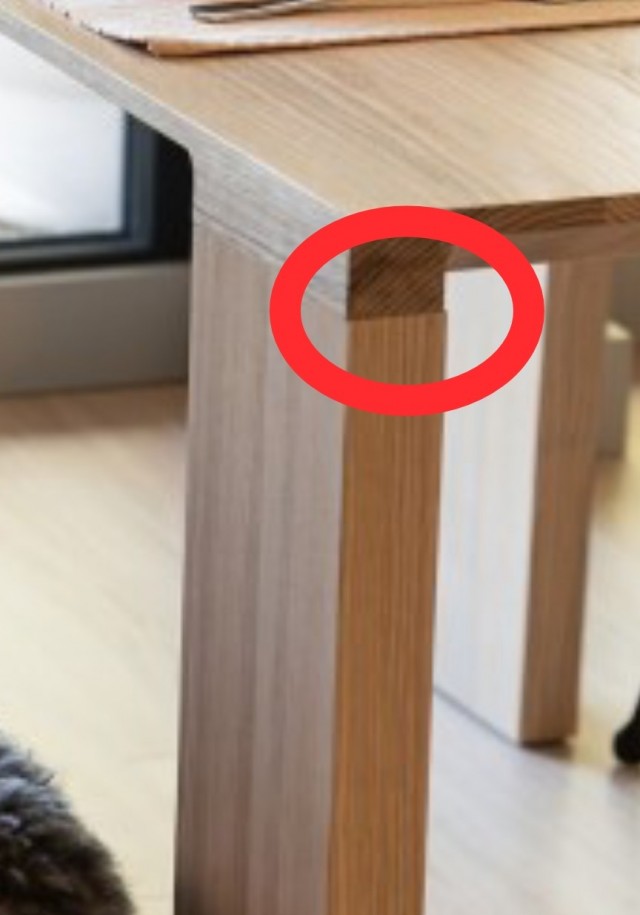 Стол а-ля за 300 тысяч