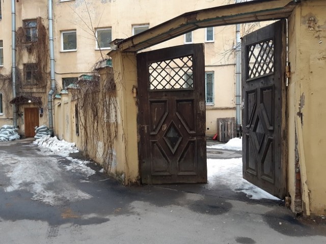 Куда пойти в Петербурге?