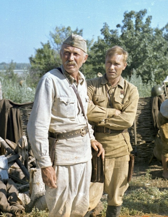 Интересные снимки известных людей 10.03.25