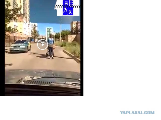 В Пензе агрессивные мамочки с колясками отвоевывают дороги у автомобилистов