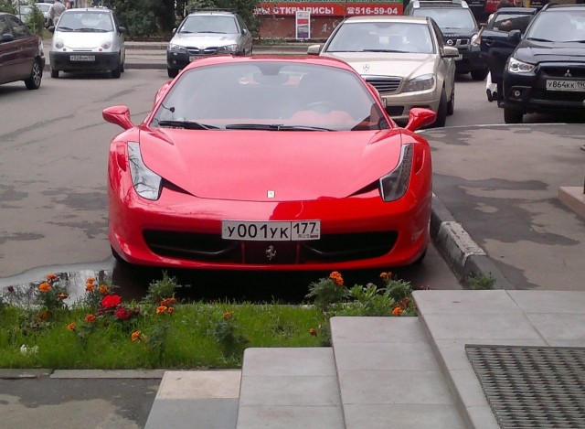 Ferrari. Ко дню рождения Коммендаторе. Красивых автофото пост