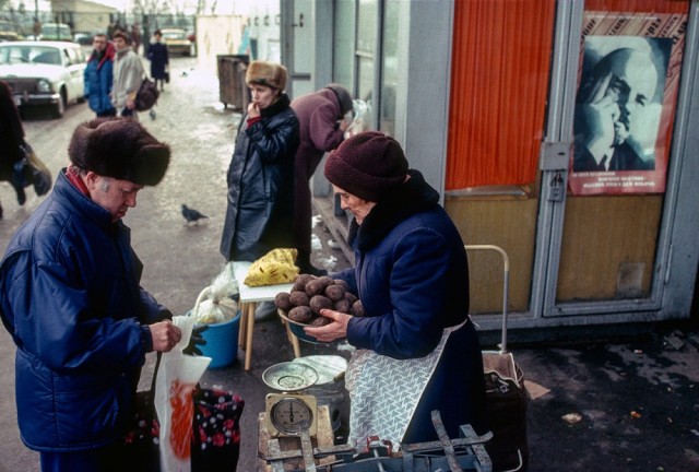Фотохроника "загнивающего совка". Часть 5