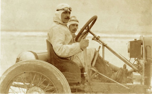 120-летний автомобиль с 15-литровым мотором, который разгонялся выше 160 км/ч, выставили на продажу