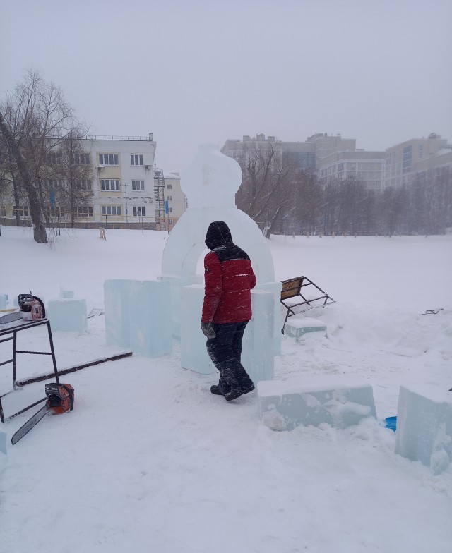 Вот это она пилит
