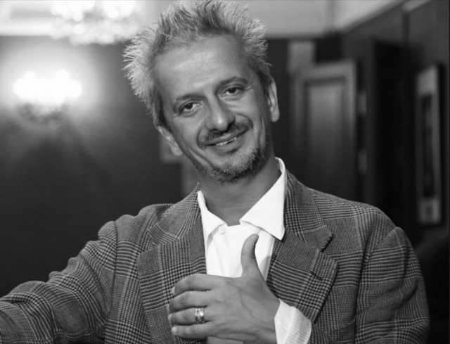 Накинулись с криками "Позор": как шокированные мерзостью зрители чуть не поколотили режиссёра Богомолова