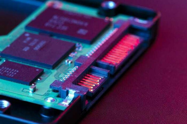 Власти ужесточили требования «отечественности» для SSD и DDR. Монтировать и корпусировать надо в России