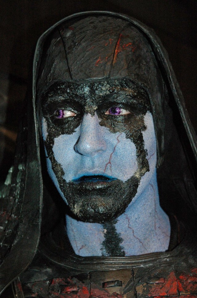 Актеры в гриме: не узнать...