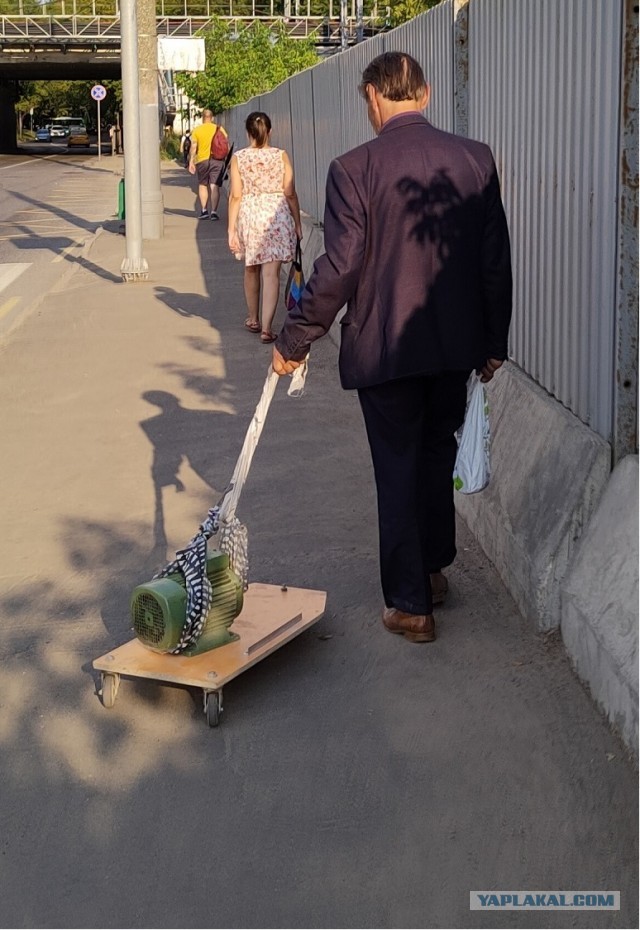 Давыдов и Голиаф... где-то в Москве