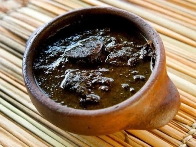 Десятка крайне необычных блюд со всего мира