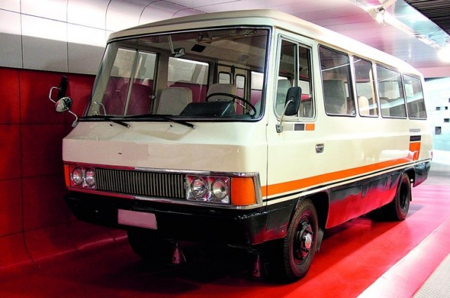Игра на ЯПе: Угадай АВТО-9