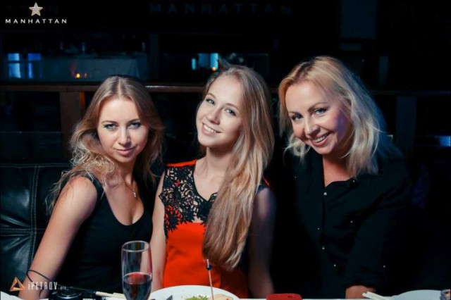 Хотел бы я такую жену Тещу и падчерицу