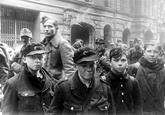 16 апреля 1945 года началась Берлинская наступательная операция советских войск