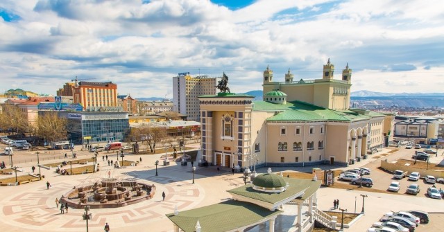 «Бурятия нищает во имя чистых асфальтов Москвы»