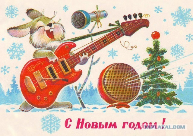 В городе Советский (ХМАО) остановки украсили открытками СССР