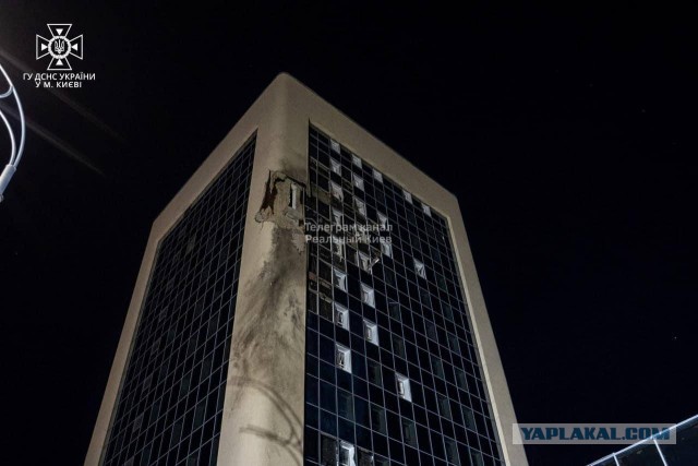 Беспилотник снова попал в Москву-Сити