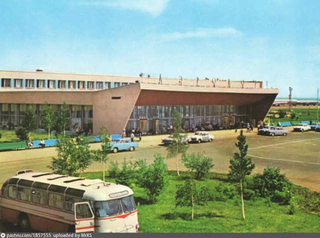 А вы знали, как клоун Карандаш помог посадить самолёт?