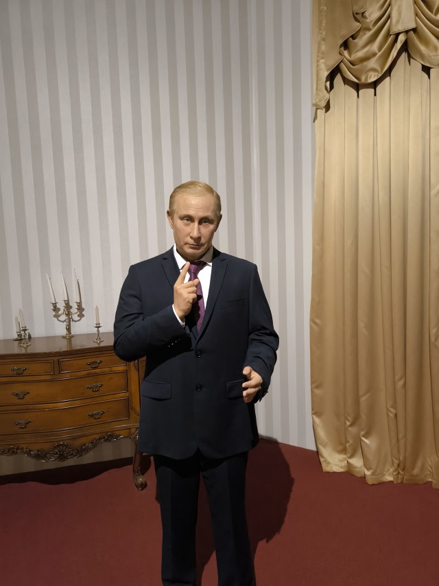 Курянка сделала скульптуру Путина