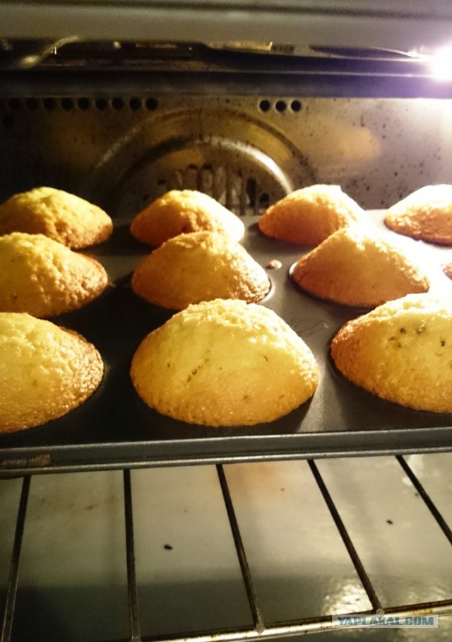 Шведский стол для Ати, Кулинары поздравляют