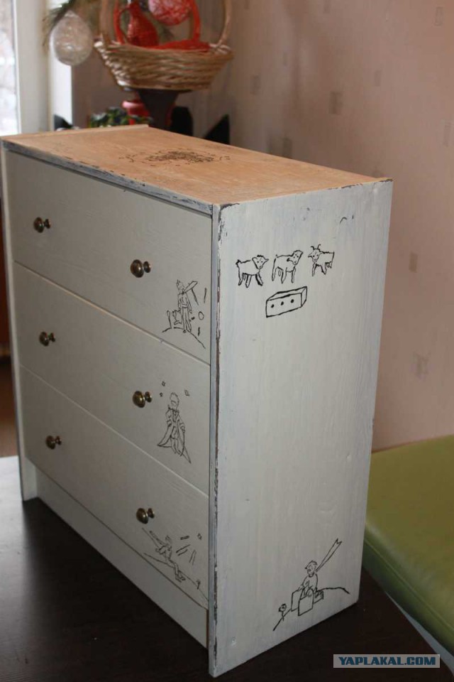 Реставрация комода по мотивам  сказки Экзюпери