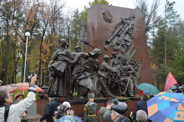 Интересные памятники вашего города
