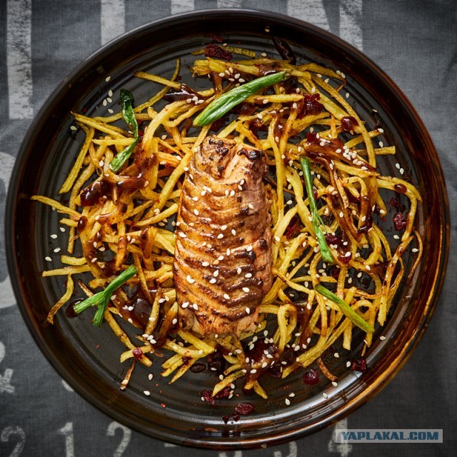 Караси и шпроты.