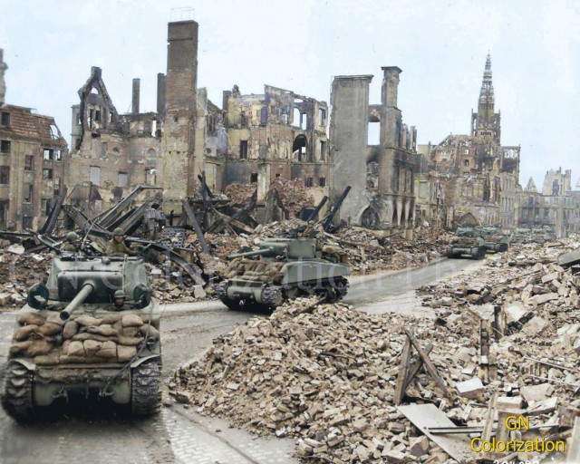 Цветные фотографии бронетехники времён Второй мировой войны